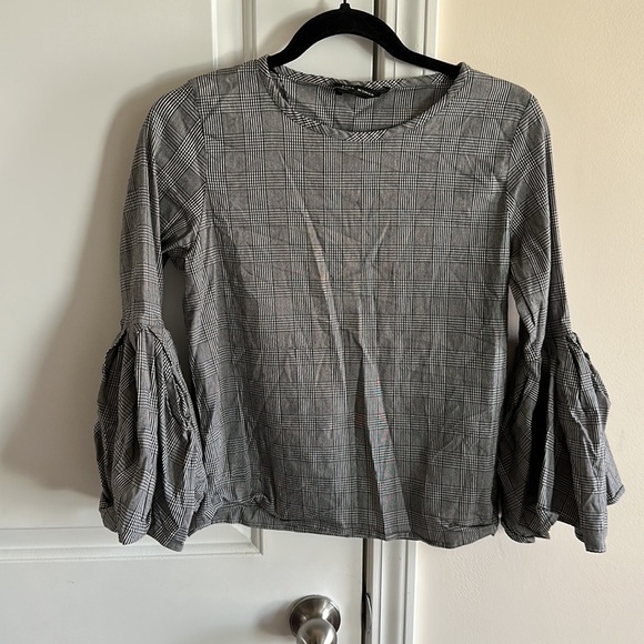 Zara Plaid Black and White Bell Sleeve Blouse - Picture 4 of 7